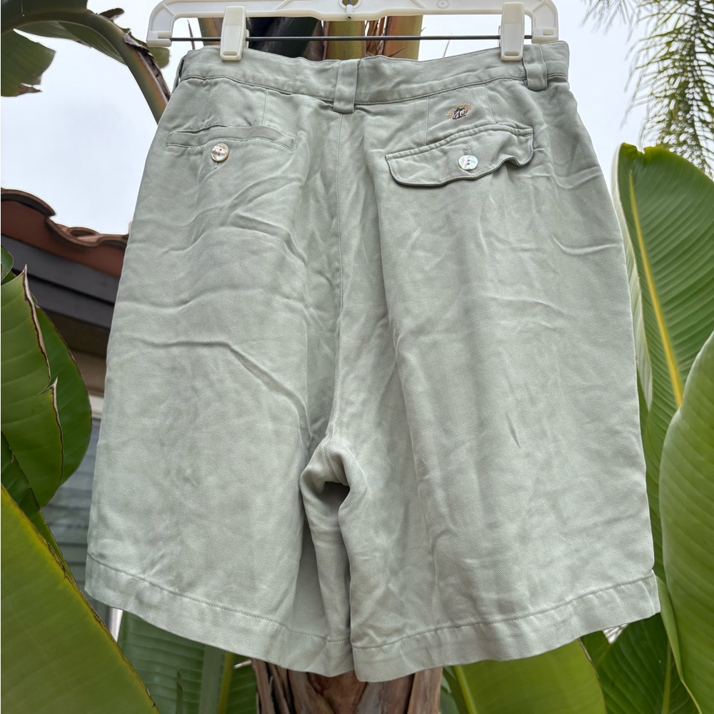 Tommy Bahama Silk Pleated Vintage High Waist Shorts Flattering 80s Retro Classic - Picture 2 of 8